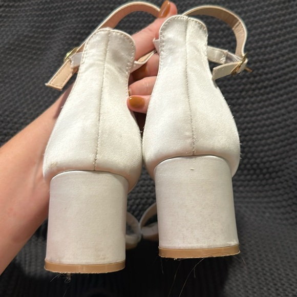 Lulus Harper ivory satin ankle strap heels size 7.5 - Picture 4 of 15